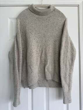 Vince Chunky Knit Turtleneck Sweater Oatmeal Gray Donegal Fleck Oversized Funnel